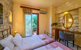 Amazing Villas In Crete Villa Argiris Bedroom2