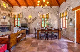 Amazing Villas In Crete Villa Asteri Dining Area